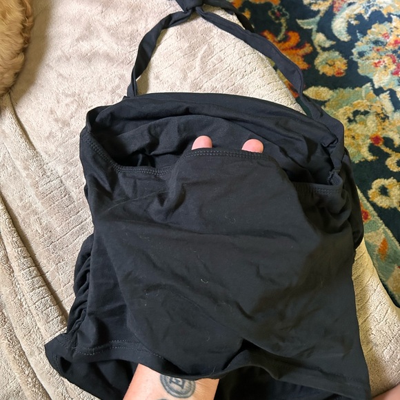 Black halter top - Picture 3 of 3